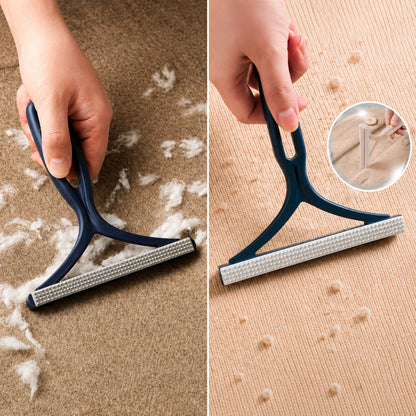 Utilisation du RACLE-POILS™ orange et bleu sur tapis ,habit et moquette 